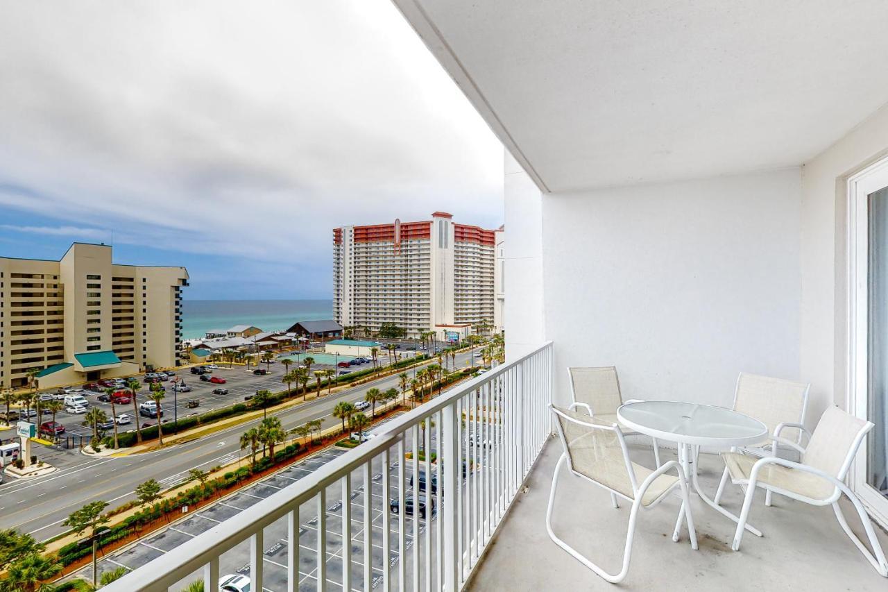 Apartment Laketown Wharf 710
